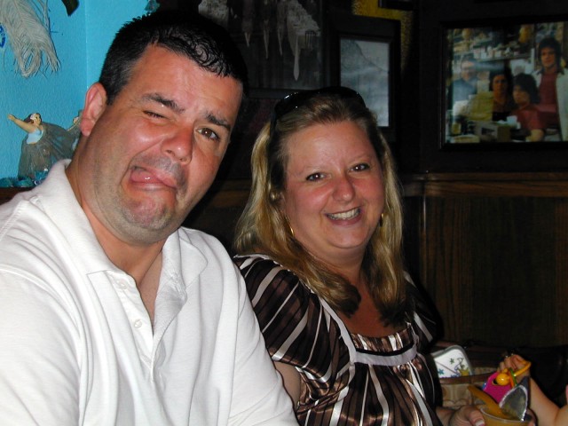 Bill n Trish face